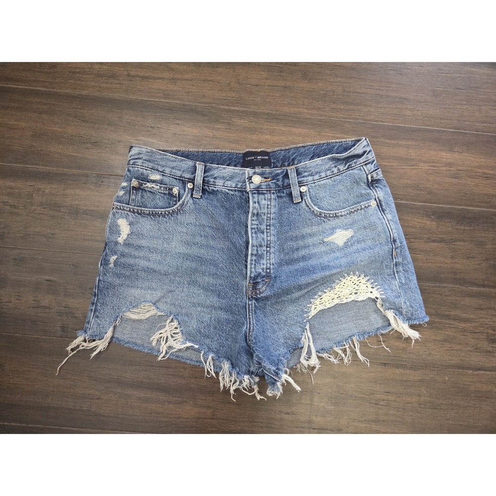 Lucky Brand Mom High Rise‎ Shorts Size 31/12 Distressed Cutoff Denim Crochet